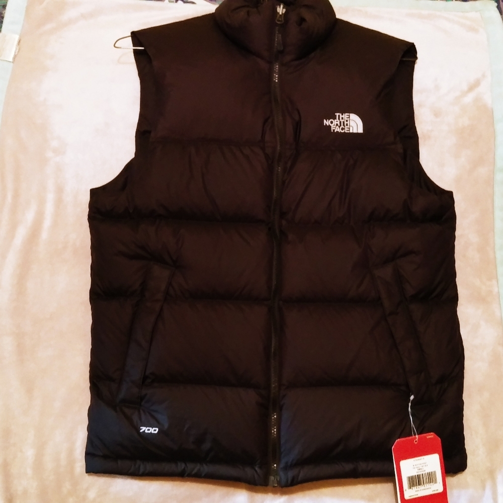 SOLD North face puffer vest 700 series nwt